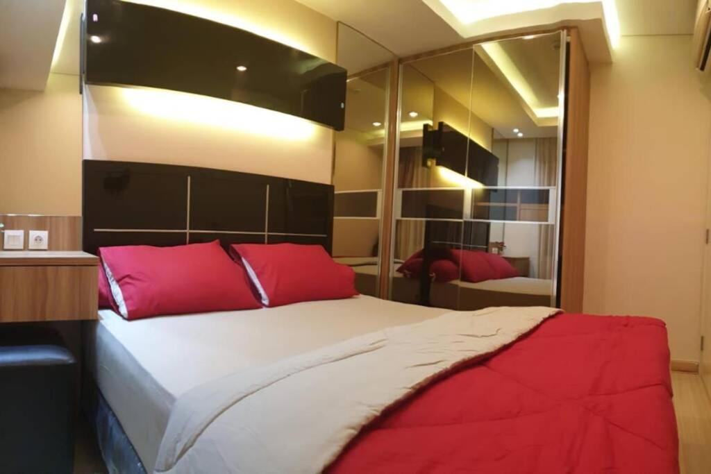 1 Bedroom Apartment Near Central Park Mall Jakarta Exterior foto